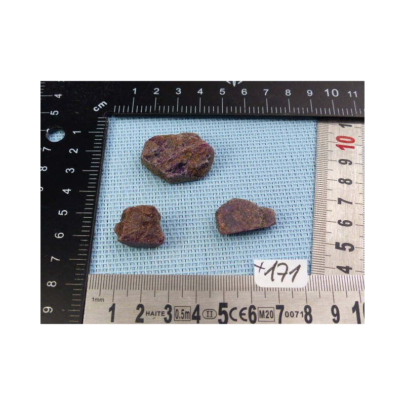 Rubis de Madagascar Lot de 3 Pierres Brutes 29g